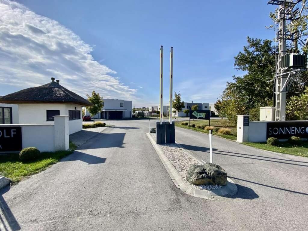 Luxus Appartement Am Golfplatz Und Therme Lutzmannsburg Zsira Exterior photo